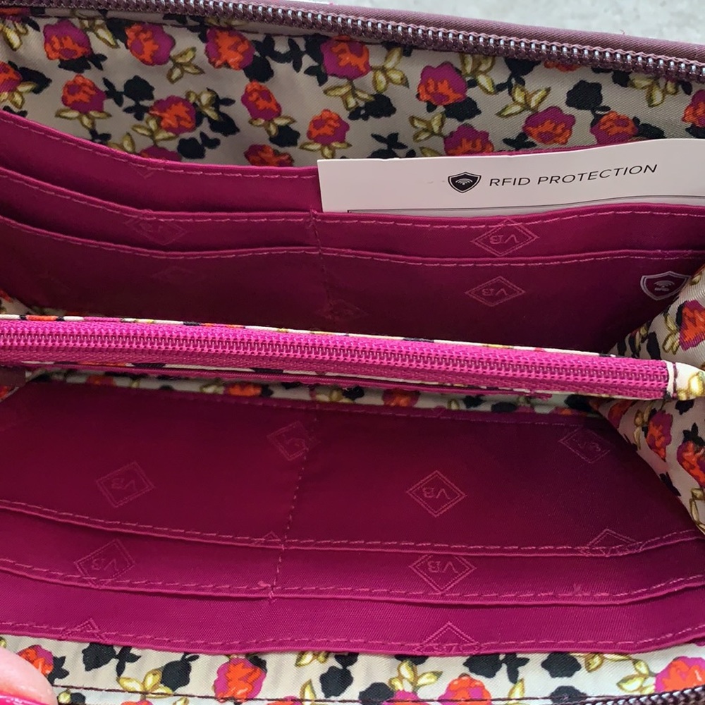 Vera Bradley Quilted Zip Wallet in Pink Orange Brown Pattern - Picture 4 of 6